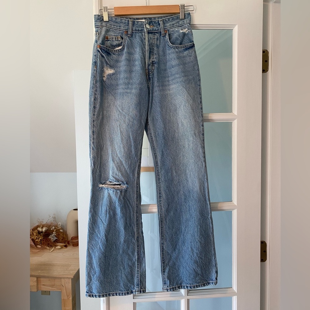 H&M medium wash straight leg jeans